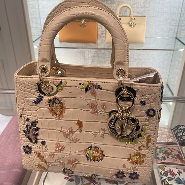 最新！レディ ディオール 偽物 お花 刺繍 バッグ クロコダイル