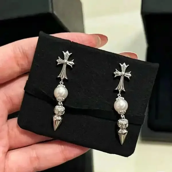 クロムハーツ ミキモト コピー ハート アコヤパールピアス 18K&ダイヤ