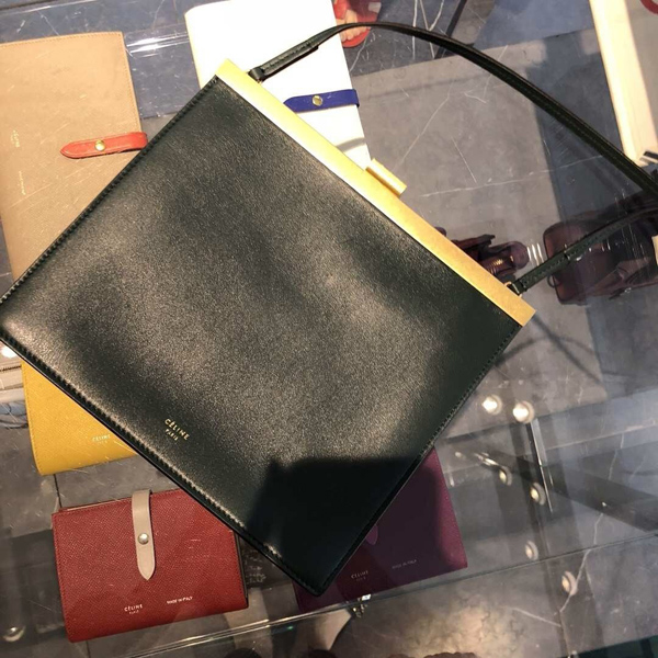 新作 セリーヌ ショルダーバッグ コピー Clasp mini クラスプ 新作 セリーヌ ショルダーバッグ コピー Clasp mini クラスプ