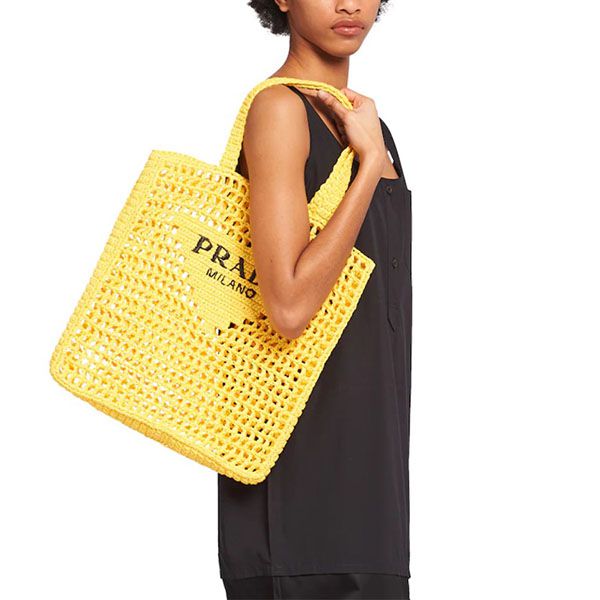 美品✨プラダ かごバッグ ラフィア 21SS 三角ロゴ レザー イエロー