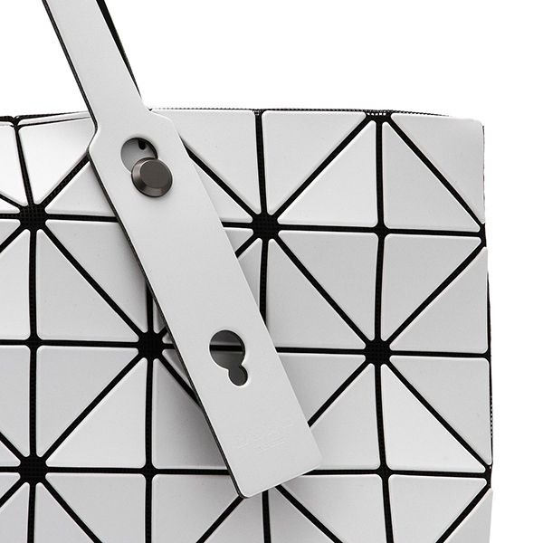 バオバオイッセイミヤケ 偽物 韓国 ISSEY MIYAKE】ロック マット