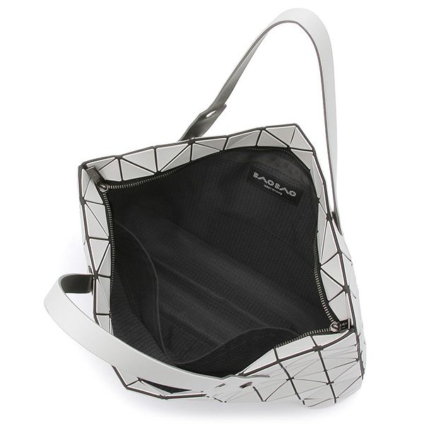 バオバオイッセイミヤケ 偽物 韓国 ISSEY MIYAKE】ロック マット