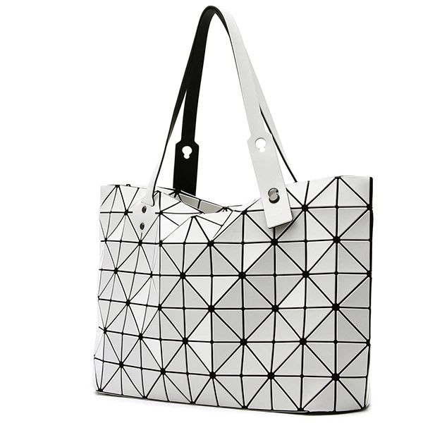 バオバオイッセイミヤケ 偽物 韓国 ISSEY MIYAKE】ロック マット