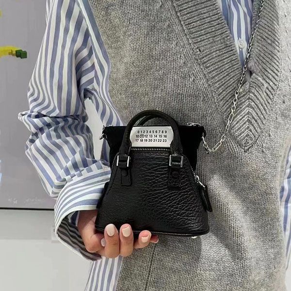 メゾンマルジェラ 偽物 MM6 トートバッグ 5AC ミニ ベビー Leather