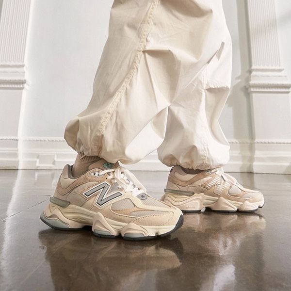 new balance 観覧車型 スニーカー ディスプレイ 非売品 置物 ニューバランス 9060 偽物☆New Balance U9060MAC☆追跡可AS13701