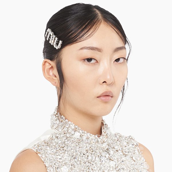 ミュウミュウ】クリスタル ヘアクリップ スーパーコピーお洒落に