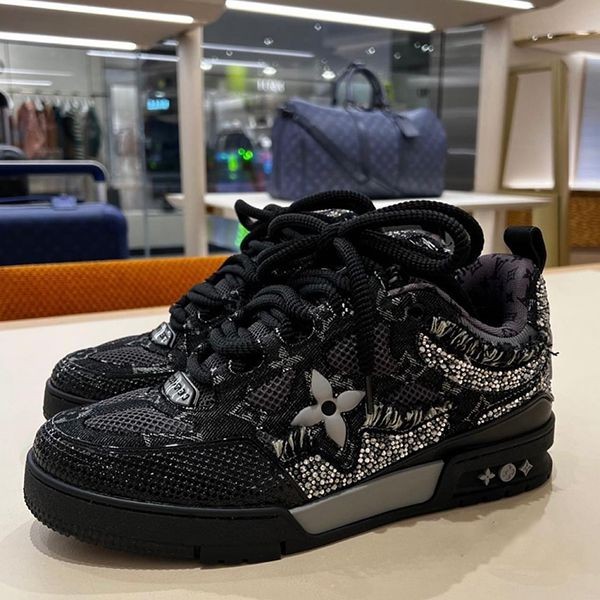 ルイヴィトン LV ロゴ 厚底 スニーカー かっこいい バイカラー 