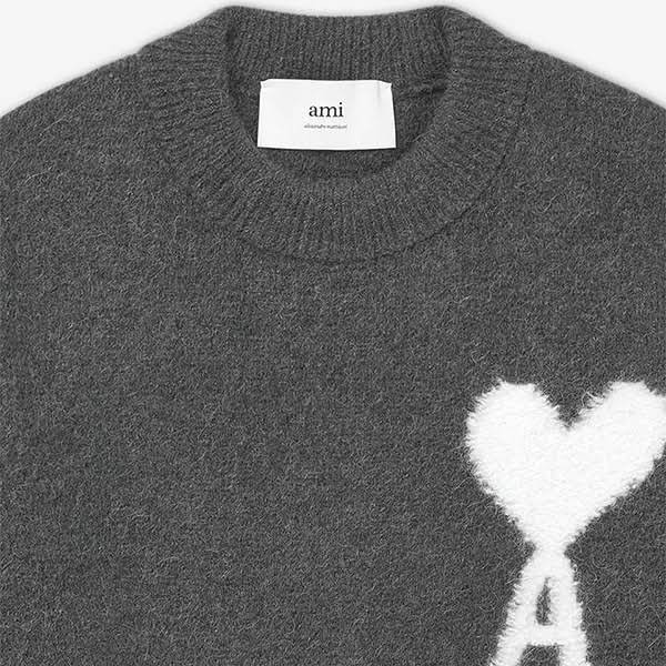 新作24AW】アミ パリス ホワイト ビッグハート ロゴ ニット 偽物