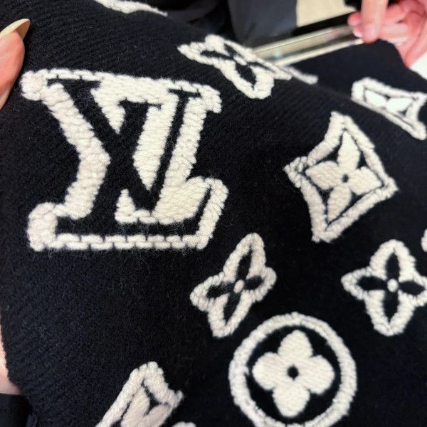 関税込み【ギフトにも】ルイヴィトン マフラー 偽物・lv 3d モノグラム