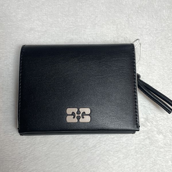 GANNI 財布 偽物】ロゴ入り BOU TRIFOLD WALLET/ 各色-
