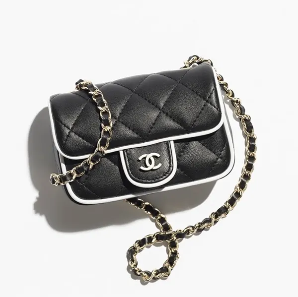 【CHANEL】手袋 編み込みロゴ 黒 バイカラー ツートンカラー シャネル N級品 チェーン クラッチ バッグ バイカラー AP4512【TOTECOPY】