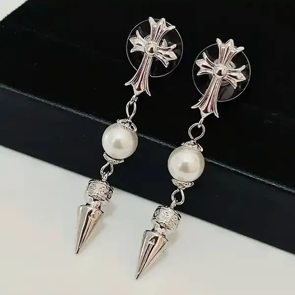 クロムハーツ ミキモト コピー ハート アコヤパールピアス 18K&ダイヤ