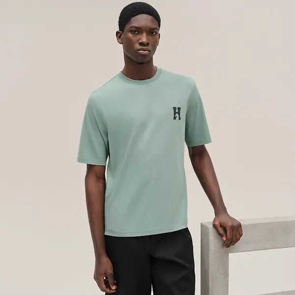 ギフトに最適エルメス 「HCheval」ミニレザーパッチTシャツ