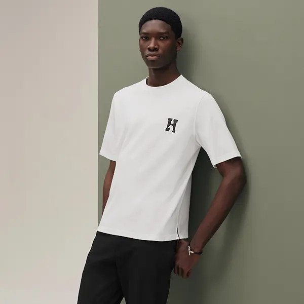 ギフトに最適エルメス 「HCheval」ミニレザーパッチTシャツ