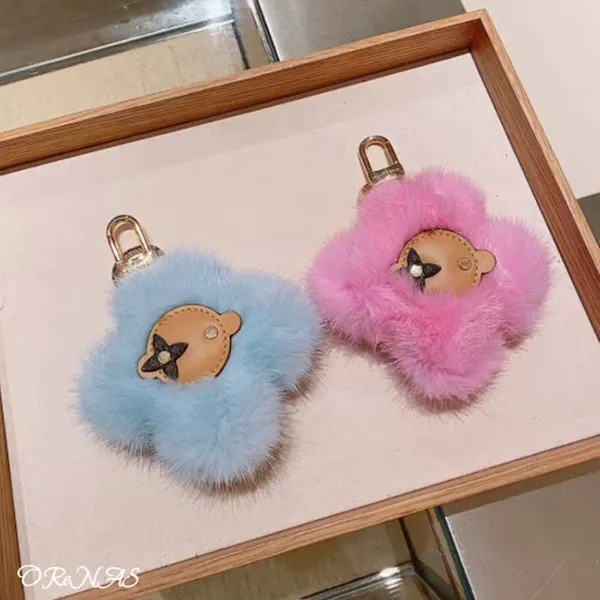 可愛い♡】ルイヴィトン 偽物 キーホルダー・ヴィヴィエンヌ ファー
