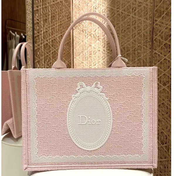 大人気【ディオール】BookTote ストラップ付きバッグ ミディアム
