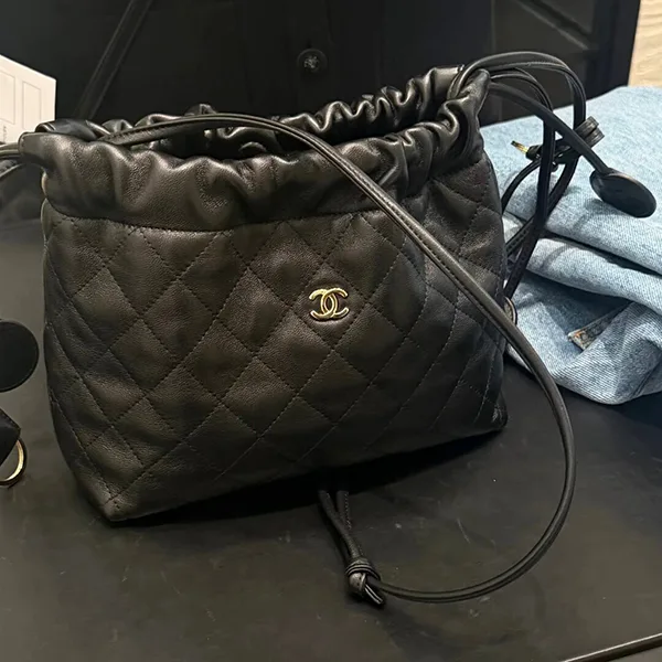新生♡巾着型デザイン【シャネル】CCロゴ ショルダーバッグ AP5228