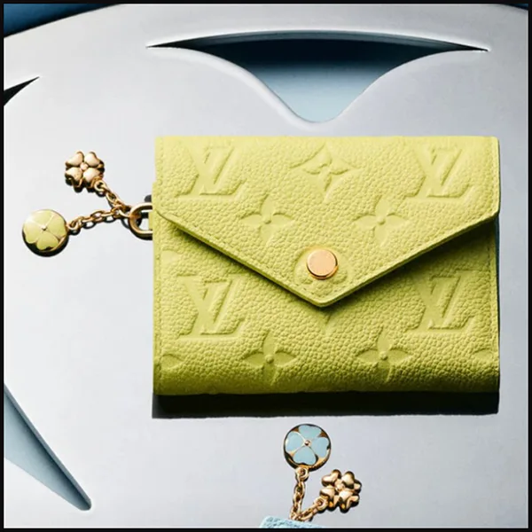日本限定♪】ルイヴィトン LV 新作 ポルトフォイユ・ヴィクトリーヌ