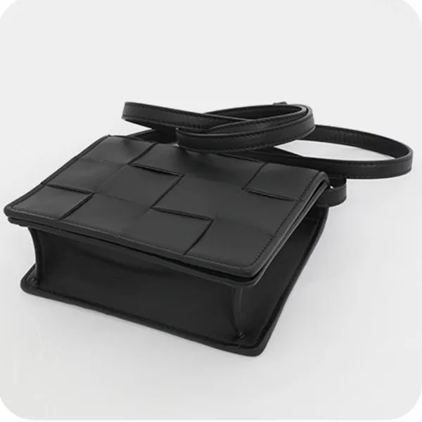 ボッテガヴェネタ カセット ミニ ショルダーバッグ スーパーコピー