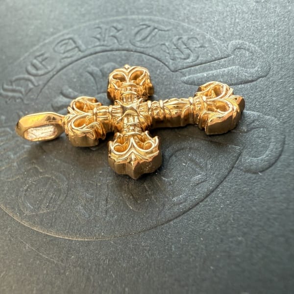 クロムハーツ フィリグリークロス 偽物 22k Gold ゴールド ペンダント