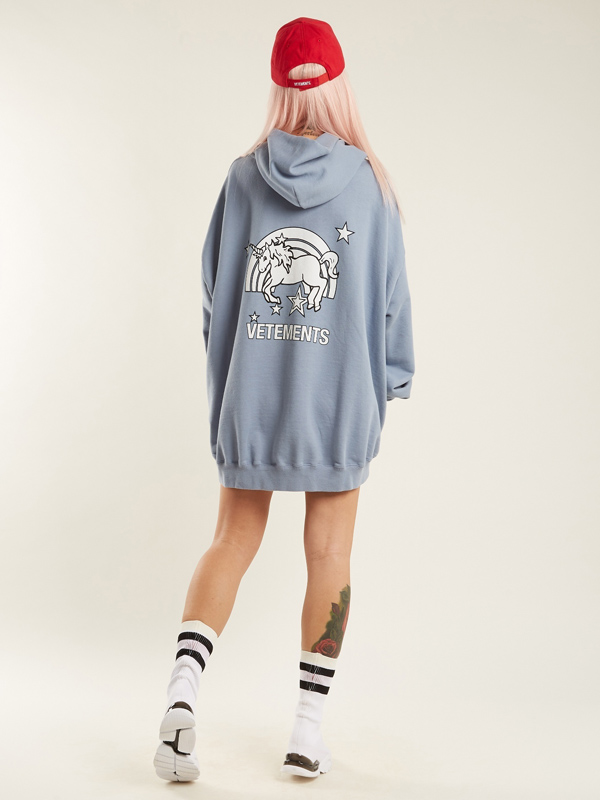 春夏新作 ヴェトモンスーパーコピー VETEMENTS UNICORN ユニコーンロゴ