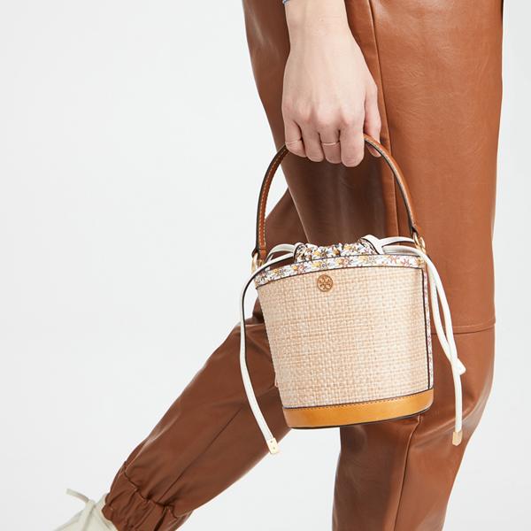 Tory Burch☆トリーバーチ バッグ 偽物 Robinson Straw Mini Bucket
